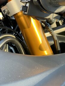 Yamaha R7 60th anniversary nejazdená moto 2022 - 13