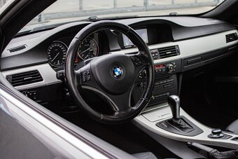 BMW Rad 3 Cabrio 325 i A/T - 13