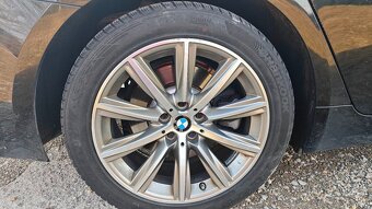 BMW 520d xDrive - 13