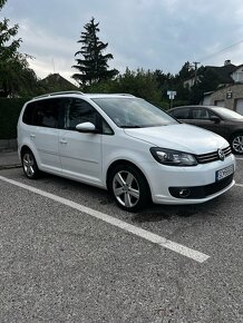 VW Touran 2.0 TDI 103kw DSG 7 miestne r.v.2014 - 13