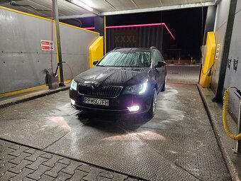 Škoda Superb 2.0 TDI 4X4 - 13