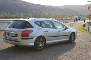 Peugeot 407 SW - 13