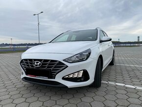 Hyundai i30 CW Kombi 1.6 CRDi Family DTC - 13