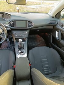 Peugeot 308 2.0HDI - 13