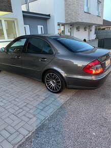 Predam  mercedes  E 211    320  cdi  a  280  cdi - 13