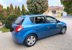 Kia Ceed 1.6 CRDi 1Majitel Kupene Na SK - 13