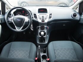 Ford Fiesta 1.4 TDCi DPF Titanium (EU5) - 13