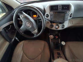 Toyota RAV4 2.0 LUX, 2007, Benzín, Manuál - 13