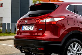 Nissan Qashqai 1,5 dCi (ťažné, pôvod SR, automatická klíma) - 13