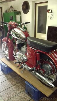 Jawa 250 - 13