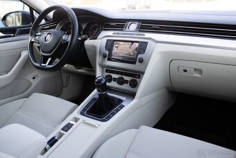 Volkswagen Passat Variant 2.0 TDI BMT Comfortlin.e - 13