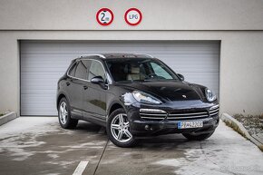 Porsche Cayenne Diesel Platinum Edition, Slovenské, DPH - 13