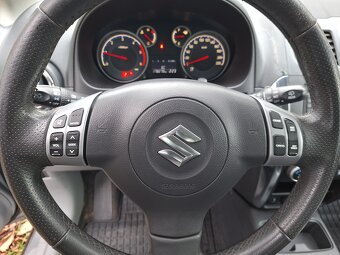 SUZUKI SX4 Style 4x4 - 13