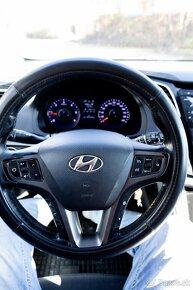 Hyundai i40 1.7 2015 - 13