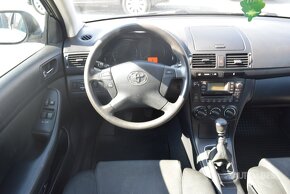 Toyota Avensis 2,0 D4D 93 kW TERRA - 13