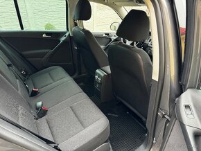 VW Tiguan 2.0 TDI M6 2016 81KW Kamera Ťažné - 13