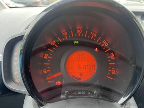 Toyota Aygo 1.0 VVT-i x-clusiv x-shift - 13