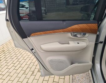 VOLVO XC90 2.0 B5 INSCRIPTION AWD A/T / MOŽNÝ ODPOČET DPH - 13