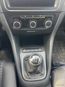 VW Golf 6 1,6Tdi - 13