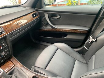 BMW e91 320d 130kw - 13