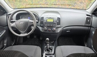 Hyundai i30 1.4 16V Comfort Najazdené: 97-tis. - 13