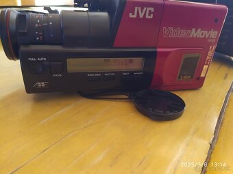 videokamery JVC - 13