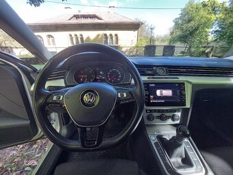 Volkswagen Passat Variant 2.0 TDI BMT Comfortline - 13