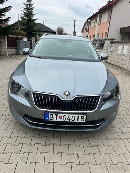 Škoda Superb Combi 2.0TDI.DSG - 13