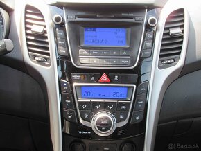 Hyundai i30 1.6 CRDi - 13