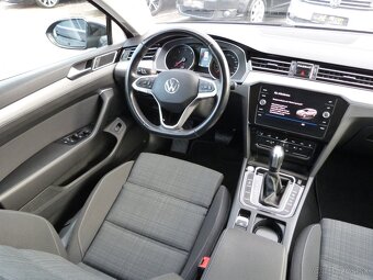 Volkswagen Passat Variant 2.0 TDI EVO Elegance DSG - 13