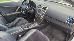 Toyota Avensis Combi 110kw Automat - 13