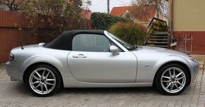 • MAZDA MX-5 1.8i,  93 kW, benzín, 5-st. manuál, r.v. 2006 • - 13