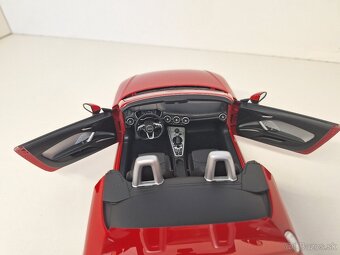 1:18 AUDI TT ROADSTER - 13