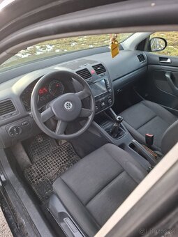 Volkswagen golf 5,benzín 1,4,výkon 55kW - 13