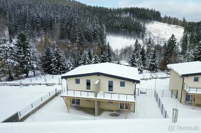 SKI MAKOV, Apartmán s pozemkom na svahu, Holodom - 13