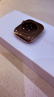 Predám apple watch  series 10 46mm Titanium gold Cellular - 13