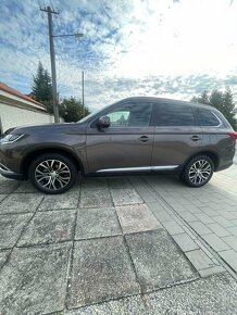 Mitsubishi Outlander 2.0. benzín - 13