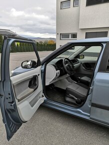 Škoda Fabia II combi 1.2 benzín 2011 - 13