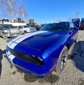 Dodge Challenger - 13