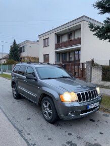 Jeep Grand Cherokee - 13