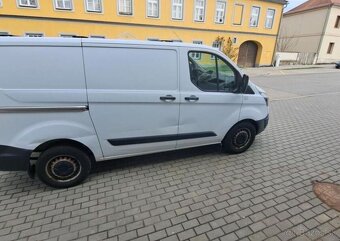 Ford Transit Custom 2,2 TDCI nafta manuál 74 kw - 13