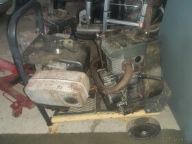 Motory Briggs & Stratton 11HP - 13