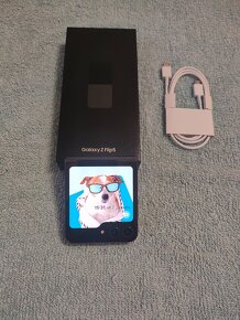 Samsung Galaxy Z Flip 5 512GB,8GB RAM - 13