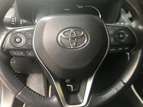 Toyota Rav4 Hybrid 4×4 automat, r.v. 2020 - 13