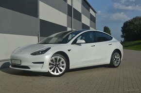 TESLA MODEL 3 - 13