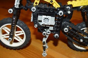 predam dve zriedkave zberatelske LEGO Technic motorky - 13