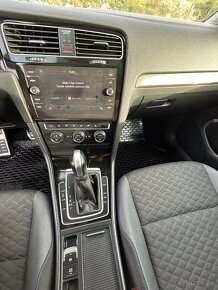 Volkswagen Golf Variant 2.0 TDI DSG možná výmena - 13