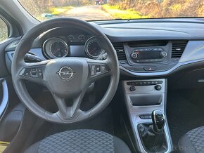 Opel Astra Sports Tourer - 13