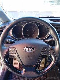 Kia Ceed 1.6 CRDi GT-Line - 13