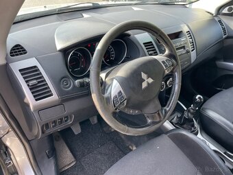 Mitsubishi Outlander  2.0 4x4 - 13